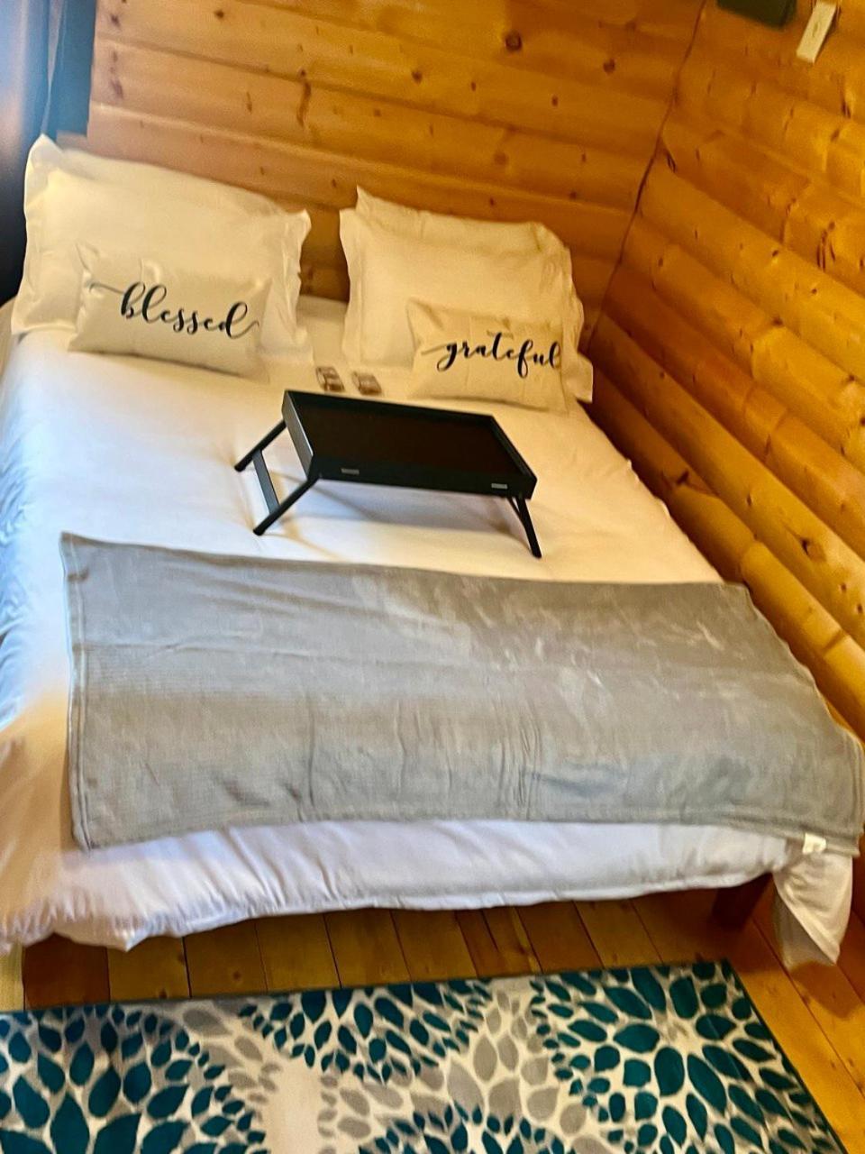 The Gratitude Homestay 앨라모사 외부 사진
