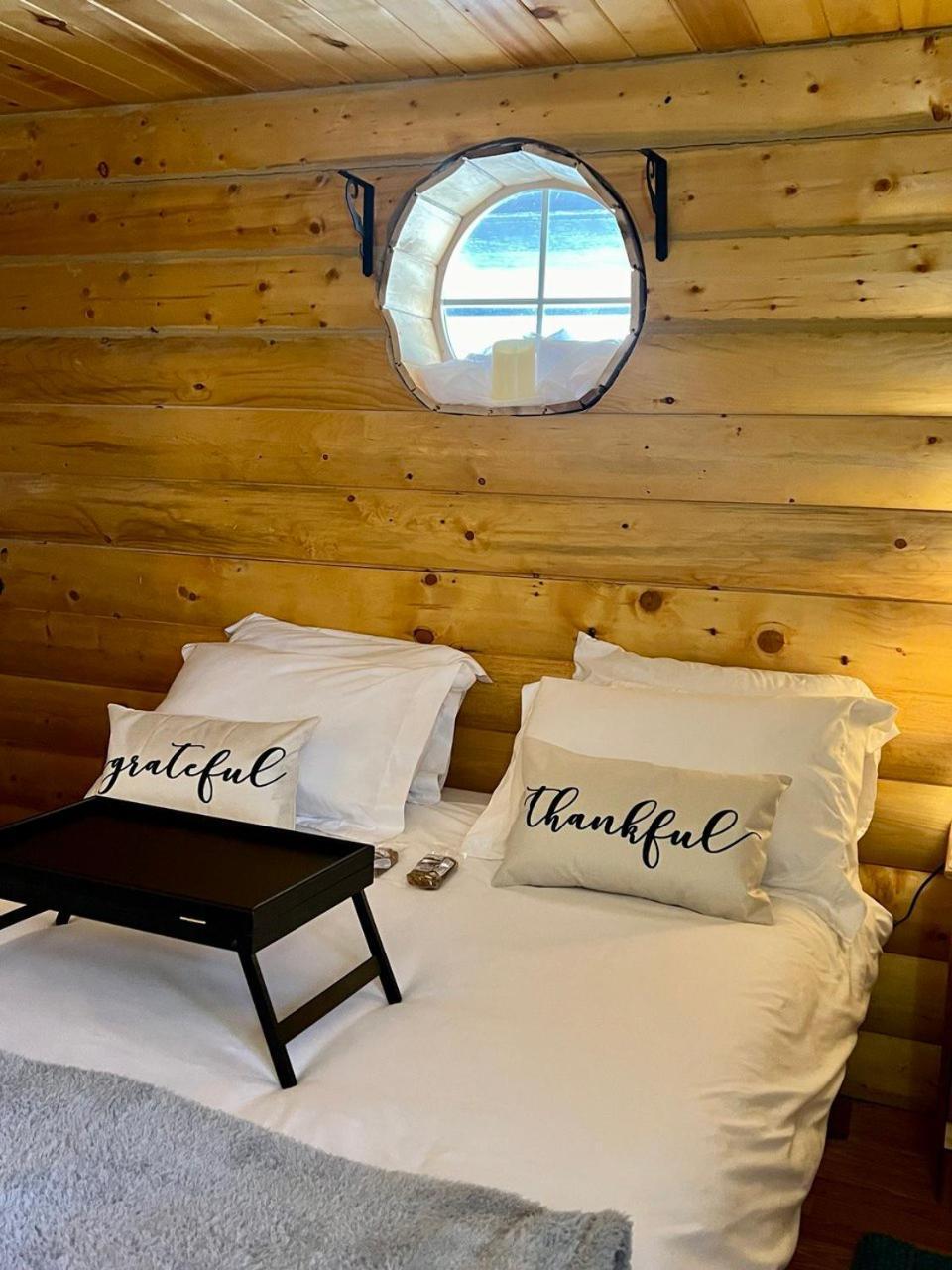 The Gratitude Homestay 앨라모사 외부 사진